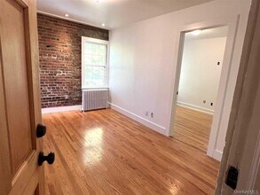 273 NY-9D in Beacon, NY - Building Photo - Building Photo