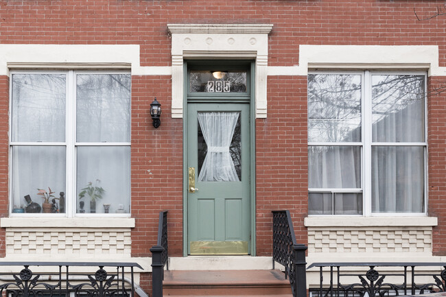 285 8th St in Jersey City, NJ - Building Photo - Building Photo