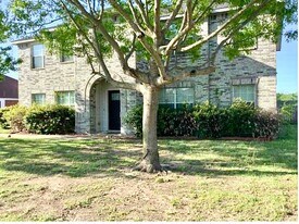 307 Susan Way in Red Oak, TX - Building Photo