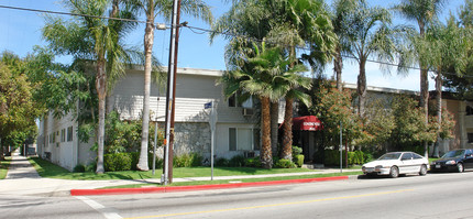 Continental Etiwanda Apartments in Reseda, CA - Building Photo - Building Photo