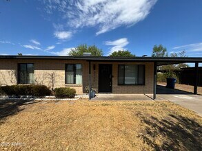 2115 S Stanley Pl in Tempe, AZ - Foto de edificio - Building Photo