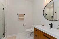 434 W Elm St, Unit 1 in Chicago, IL - Building Photo - Building Photo