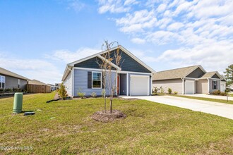 214 Cleat Dr in Surf City, NC - Building Photo - Building Photo
