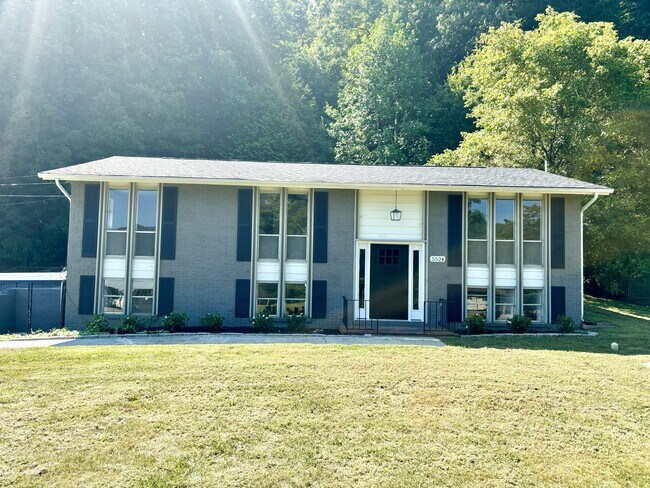 5524 Carter Rd in Knoxville, TN - Building Photo - Building Photo