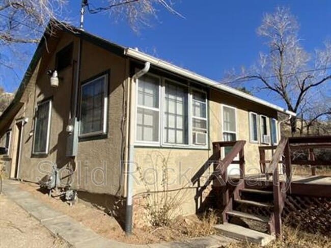 property at 3137 W Kiowa St