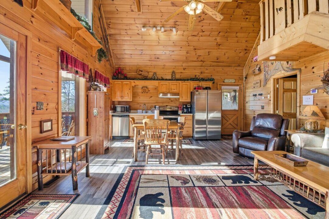 2842 Easy St in Sevierville, TN - Building Photo