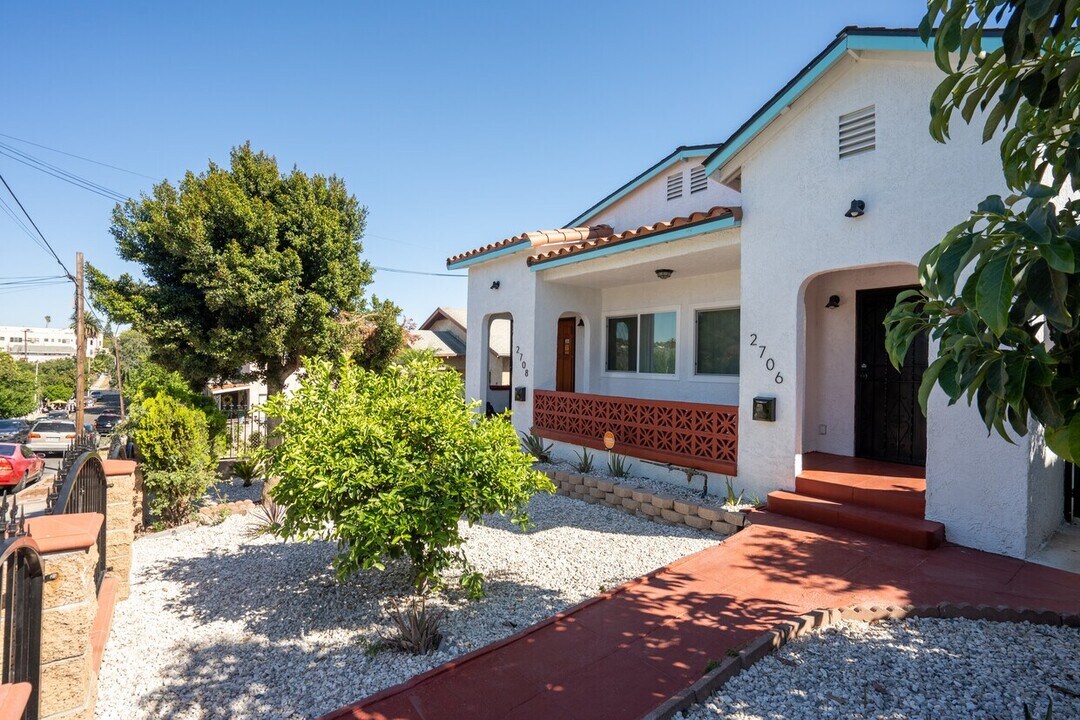 2708 Cincinnati St in Los Angeles, CA - Building Photo
