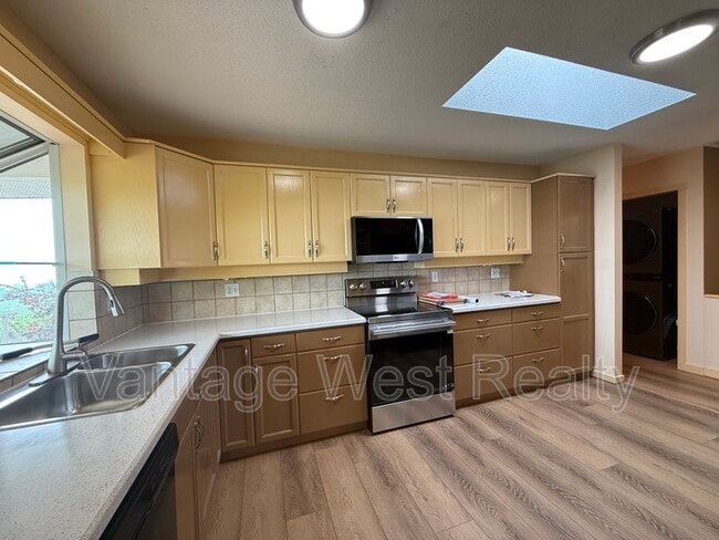 property at 1103-1103 Trevor Dr