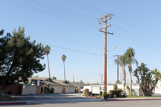 Kona Lanai Apartments in Whittier, CA - Building Photo - Building Photo