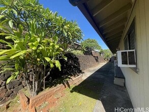 98-1726-1726 Halakea St in Aiea, HI - Building Photo - Building Photo