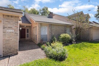715 Trademark Pl in Houston, TX - Building Photo - Building Photo