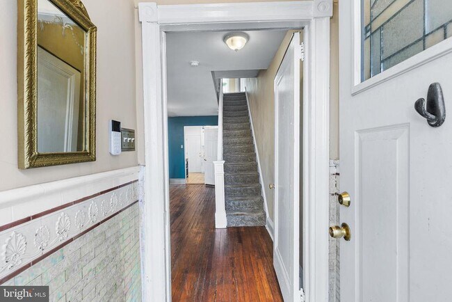 property at 2718 W Jefferson St