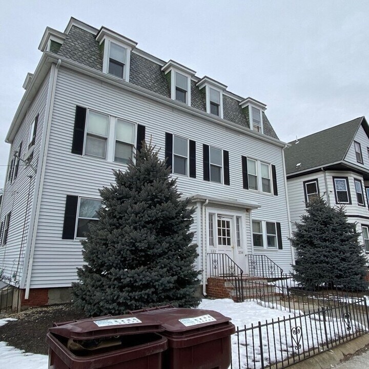 332 Main St in Everett, MA - Building Photo