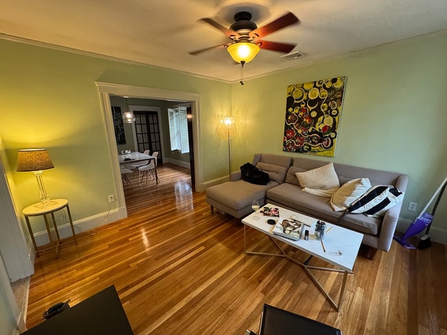 20 Magnolia Ave, Unit 2