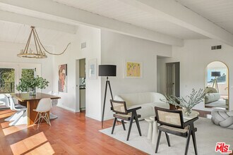 1279 El Hito Cir in Los Angeles, CA - Building Photo - Building Photo