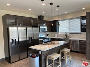 8385 Dunbarton Ave in Los Angeles, CA - Building Photo - Building Photo