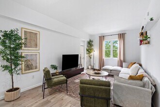 1209 Main St in Jupiter, FL - Building Photo - Building Photo