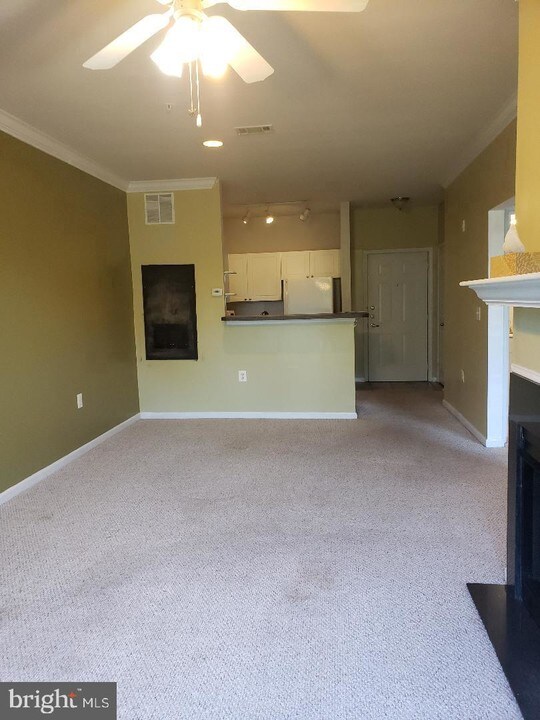 11320 ARISTOTLE Dr-Unit -4-308 in Fairfax, VA - Building Photo