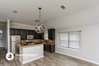 208 Starlight Dr in Forney, TX - Foto de edificio - Building Photo