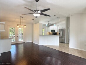 8137 Pelican Rd in Ft. Myers, FL - Building Photo - Building Photo