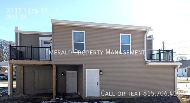 2737 11th St in Rockford, IL - Foto de edificio - Building Photo