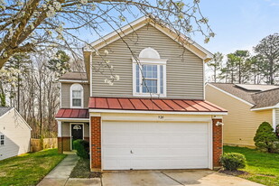 920 Almora Dr in Charlotte, NC - Building Photo