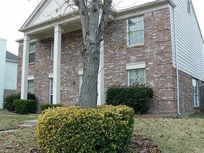 1317 E Miller Dr in Cedar Hill, TX - Building Photo - Building Photo