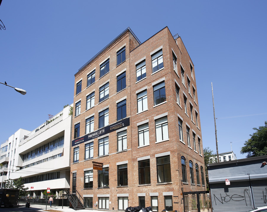 Printhouse Lofts in Brooklyn, NY - Foto de edificio