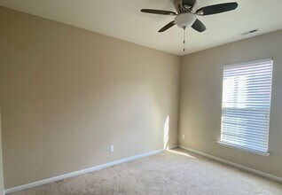 241 Feldspar St in Virginia Beach, VA - Building Photo - Building Photo