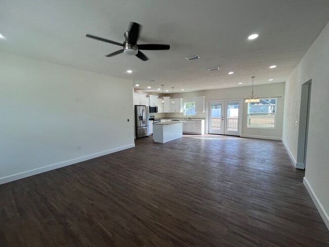 200 SW Rose Pointe Pl in Lake City, FL - Building Photo - Building Photo