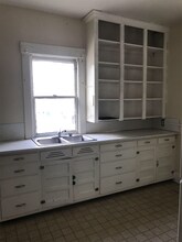 1327 S 14th St-Unit -#1 in Lincoln, NE - Building Photo - Building Photo