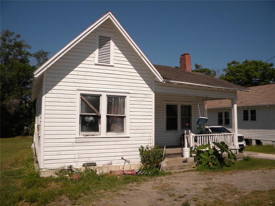 1010 NE 8th Ave in Ocala, FL - Building Photo