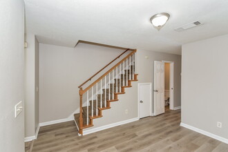 4080 Nir Shreibman Blvd in La Vergne, TN - Building Photo - Building Photo