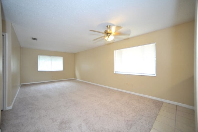 2410 Fox Hollow Dr in Titusville, FL - Building Photo - Building Photo