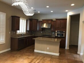 3758 E Ember Glow Wy in Phoenix, AZ - Building Photo - Building Photo