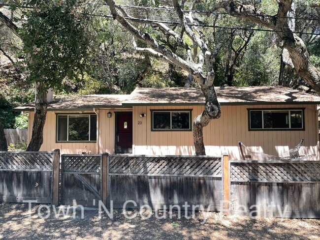 property at 23 Southbank Rd