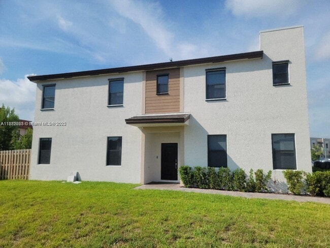 796 NE 208th Terrace in North Miami Beach, FL - Building Photo - Building Photo