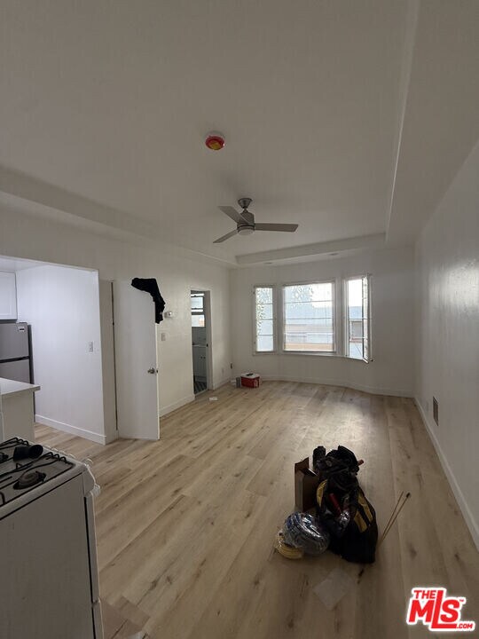 821 S Wilton Pl in Los Angeles, CA - Building Photo