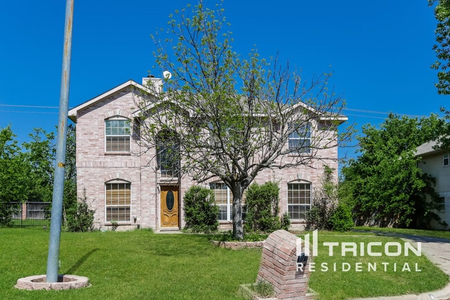 property at 1647 Churchill Ln