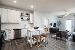 Attain at Bradford Creek in Huntsville, AL - Building Photo