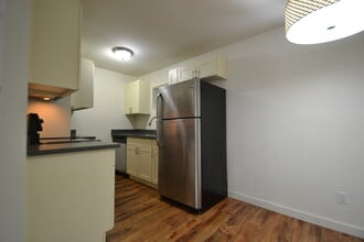 3017 NE 140th St, Unit 1 in Seattle, WA - Building Photo - Building Photo