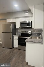 2045 N 8th St in Philadelphia, PA - Building Photo - Building Photo