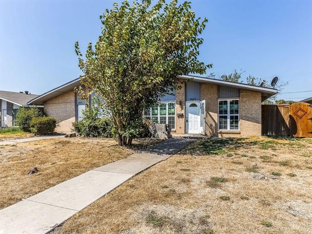 property at 1735 R Avenue