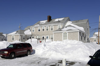 4-72 Taffrail Rd in Quincy, MA - Foto de edificio - Building Photo