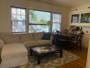 2542 Hillegass Ave in Berkeley, CA - Building Photo - Building Photo