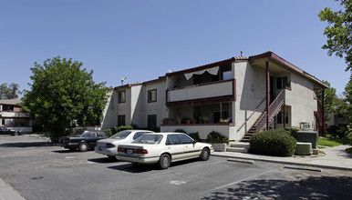 Juniper Terrace in Fontana, CA - Building Photo - Building Photo