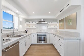 10701 Gulf Shore Dr in Naples, FL - Building Photo - Building Photo
