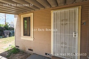 3367 1/2 Holding St in Riverside, CA - Building Photo