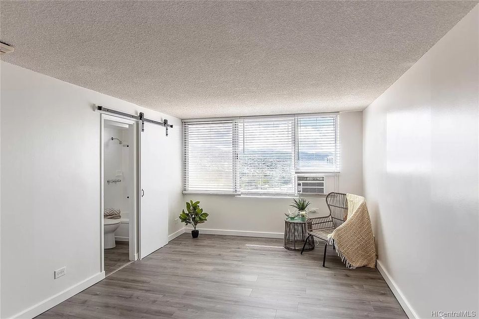 98-288 Kaonohi St, Unit 2705 in Aiea, HI - Building Photo