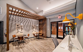 Estates at East Riverside in Austin, TX - Building Photo - Building Photo